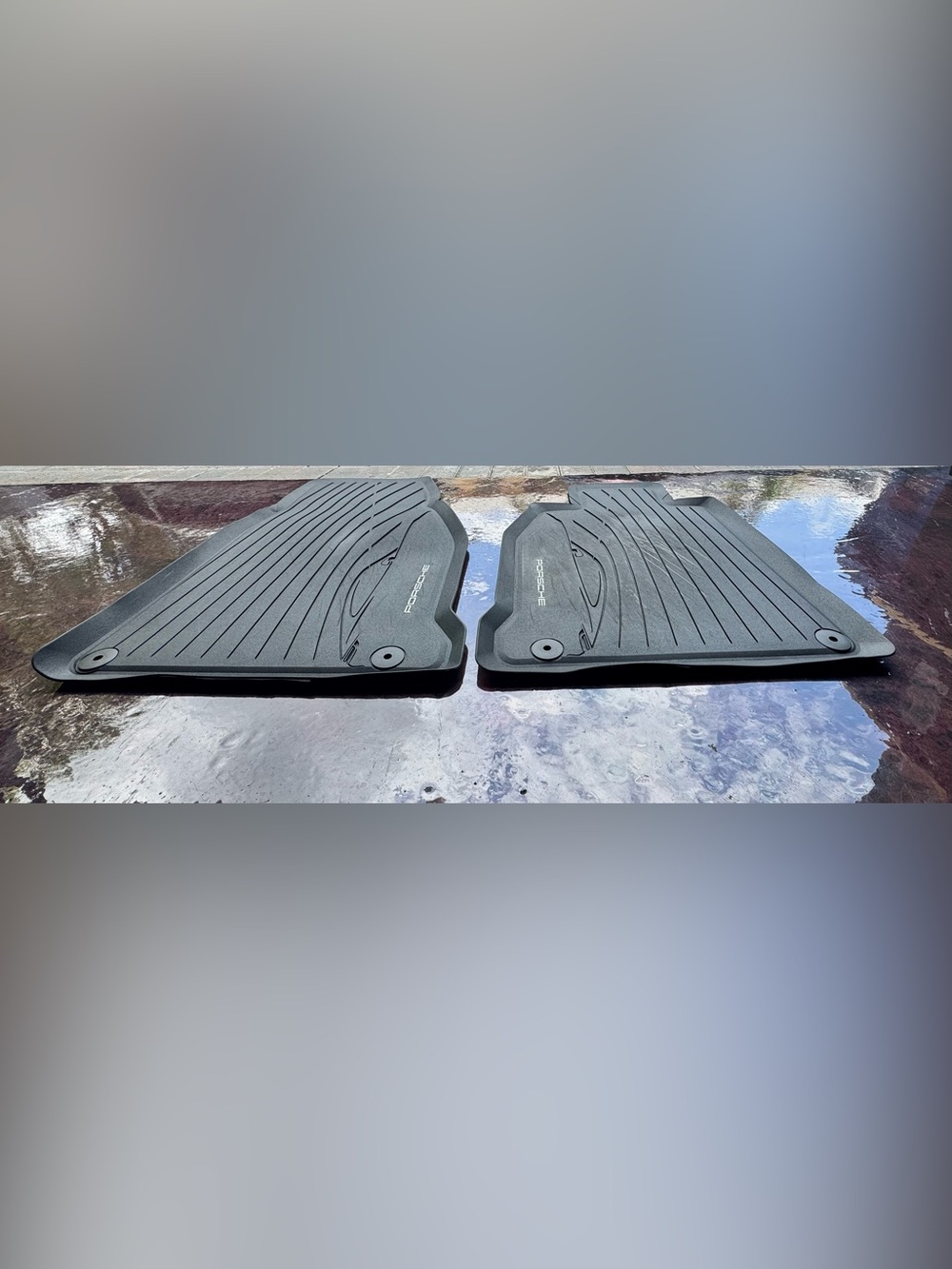 OEM Porsche 🏎️All-Weather Front Floor Mats – Genuine Rubber Liners - Picture 5 of 12